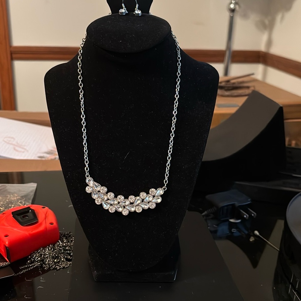 Elegant Silver Necklace